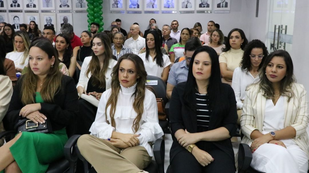 Sessão Solene - Dia do Pessoal - Foto 3